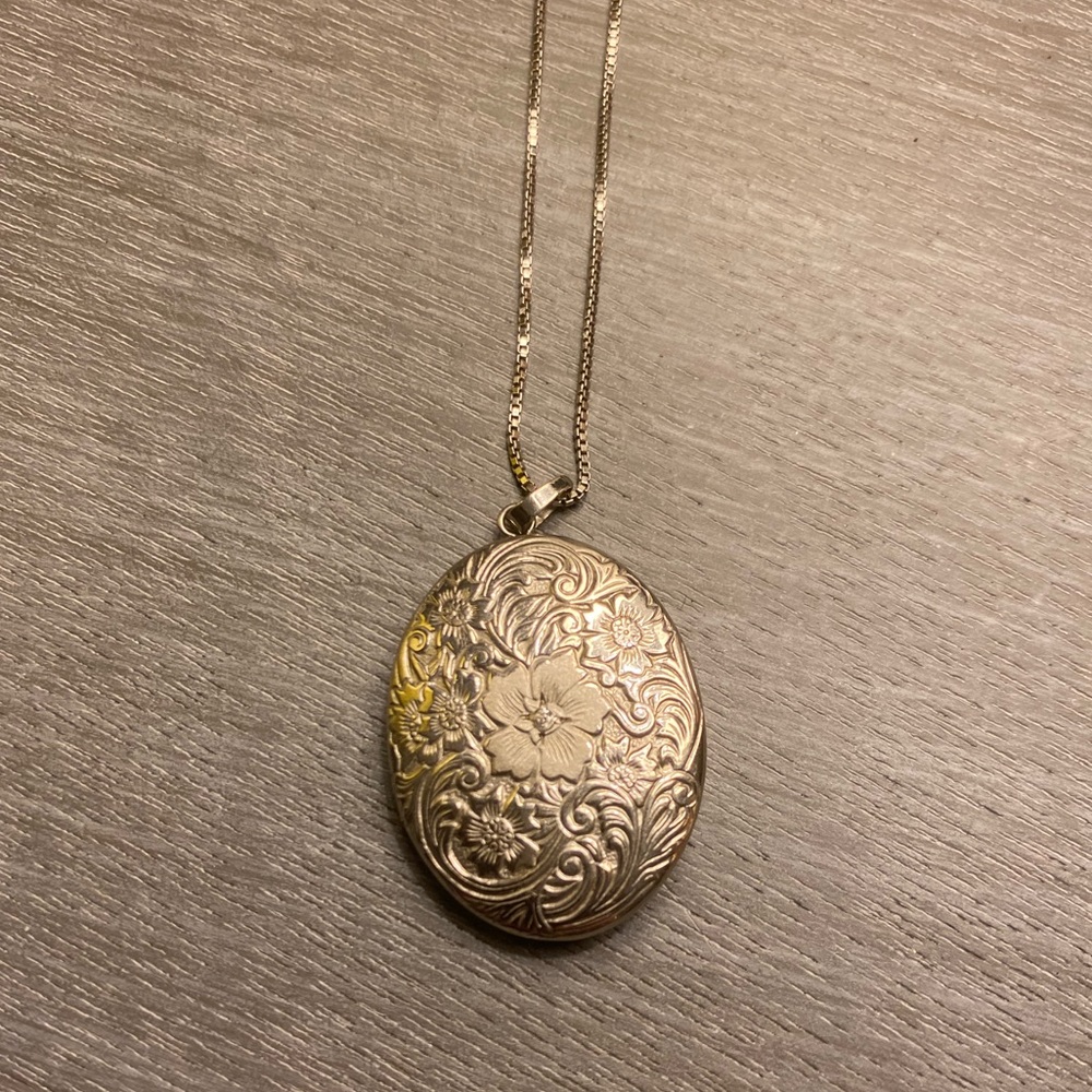 Locket